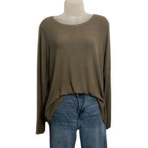 Brandy Melville Cropped Long Sleeve Top